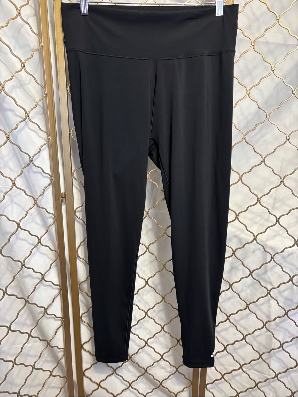 adidas Black High-Rise Performance Leggings LIKE NEW in size XL